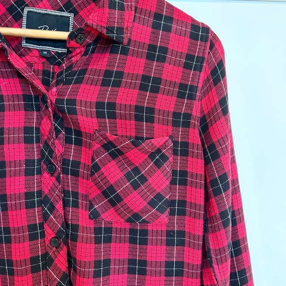 Rails women’s Classic Button Down (size XS) - Picture 3 of 3